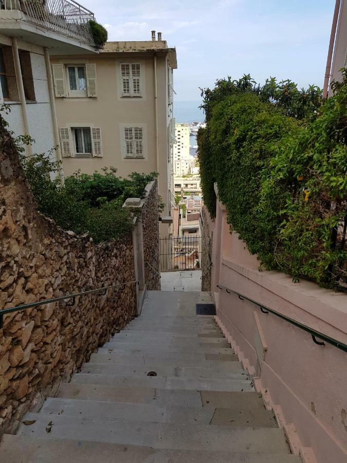 Plein Coeur De Monaco, A 300 Metres A Pied Du Port De Monaco, 4 Pieces Dans Des Escaliers Vue Mer Exceptionnelle エクステリア 写真